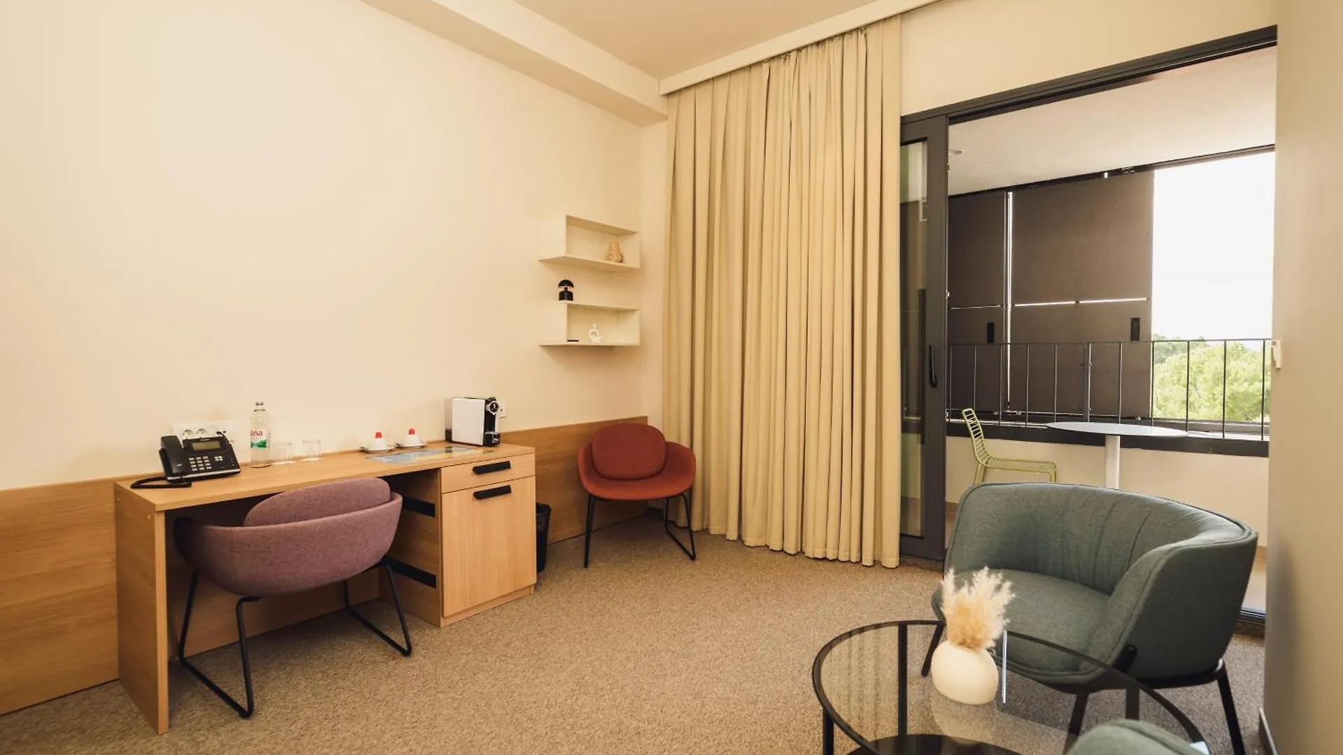 Hotel Akademis - Fit Split